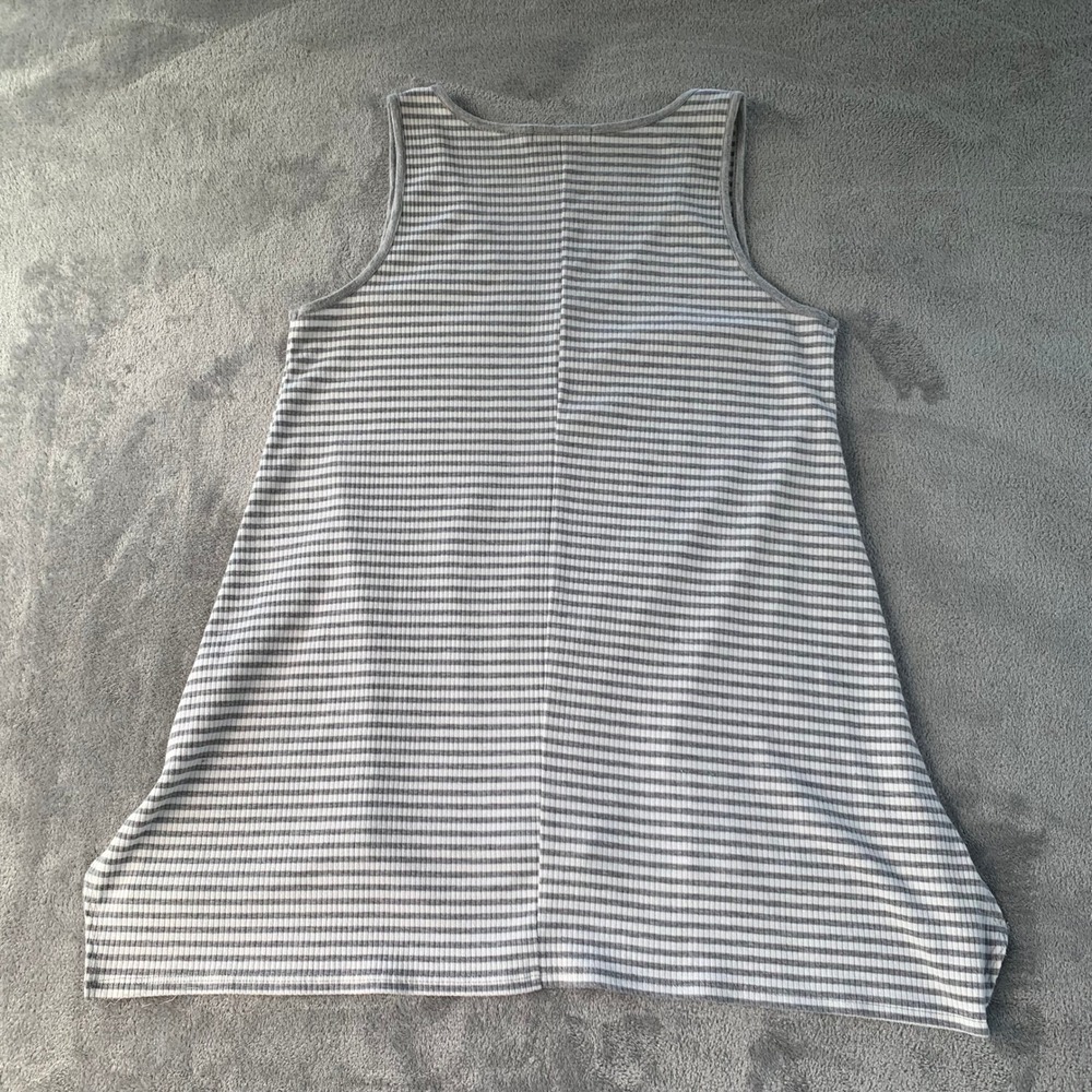 Striped Tank Top V-Neck Gray White Sleeveless Casual Cute Layered Hem Rib Knit S - Picture 7 of 9